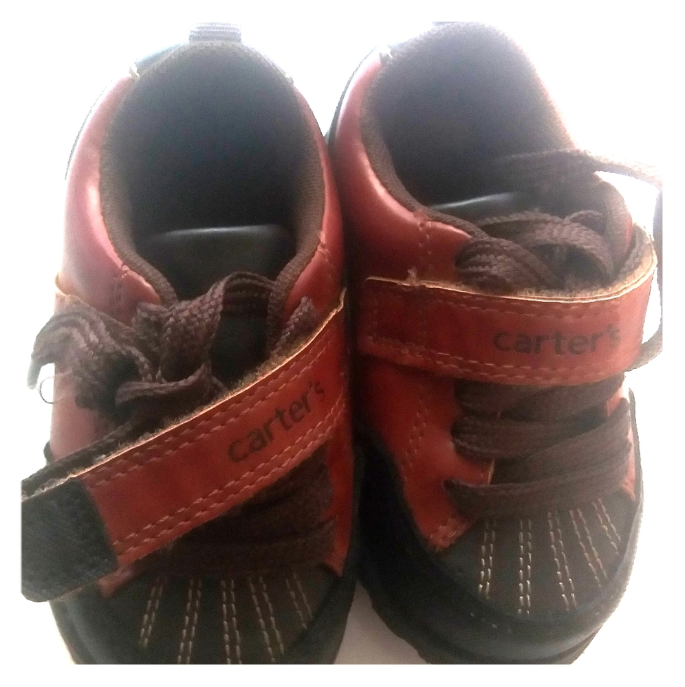 Carter's toddler casual shoes